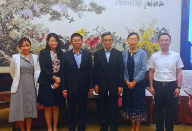 覅劫与中国对外友协林松添会长会面